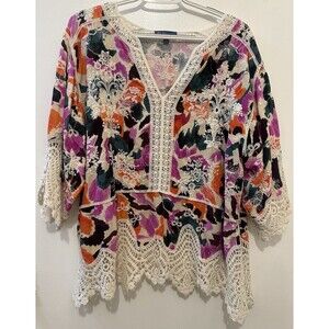 Democracy Plus Size XL Split V-Neck Crochet Scallop Trim 3/4 Sleeve Peplum Top